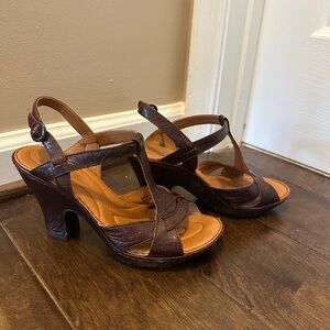 Born Sade Sandals Size 7